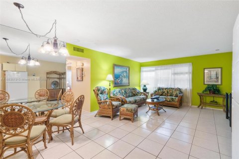 Condominio en venta en Pompano Beach, Florida, 2 dormitorios, 87.33 m2 № 1417182 - foto 6