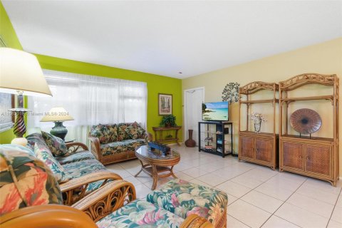 Condominio en venta en Pompano Beach, Florida, 2 dormitorios, 87.33 m2 № 1417182 - foto 8