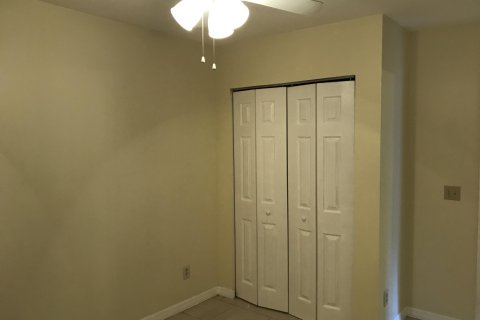 House in Jacksonville, Florida 1 bedroom, 57.97 sq.m. № 885694 - photo 8