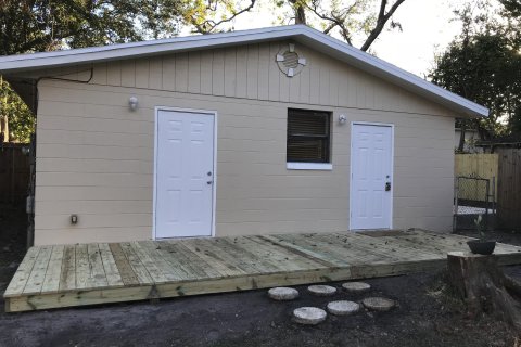 House in Jacksonville, Florida 1 bedroom, 57.97 sq.m. № 885694 - photo 1