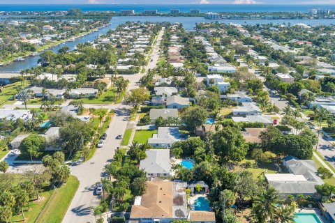 Villa ou maison à vendre à Lake Worth, Floride: 3 chambres, 150.13 m2 № 984223 - photo 2