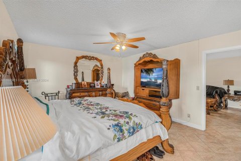 Condo in Delray Beach, Florida, 2 bedrooms  № 1236665 - photo 18
