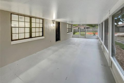 Villa ou maison à vendre à Kissimmee, Floride: 4 chambres, 193.61 m2 № 1268508 - photo 23