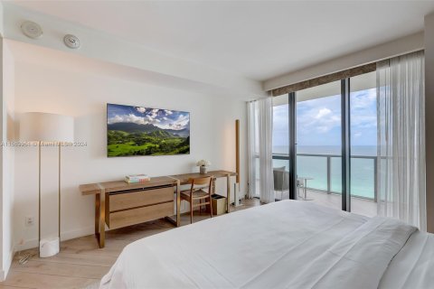 Condo in Miami Beach, Florida, 1 bedroom  № 1127218 - photo 22