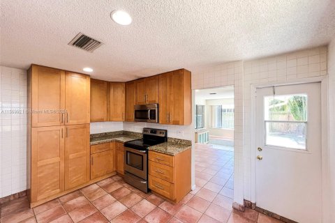 Villa ou maison à vendre à Lauderhill, Floride: 3 chambres, 175.96 m2 № 1127217 - photo 24