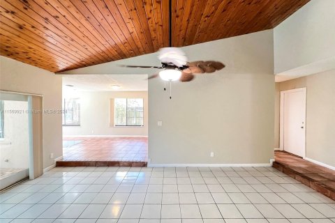 Casa en venta en Lauderhill, Florida, 3 dormitorios, 175.96 m2 № 1127217 - foto 19