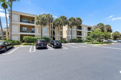 Condominio en venta en Coral Springs, Florida, 1 dormitorio, 91.04 m2 № 1139203 - foto 7