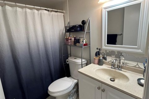 Condo in Pembroke Pines, Florida, 2 bedrooms  № 1135006 - photo 18