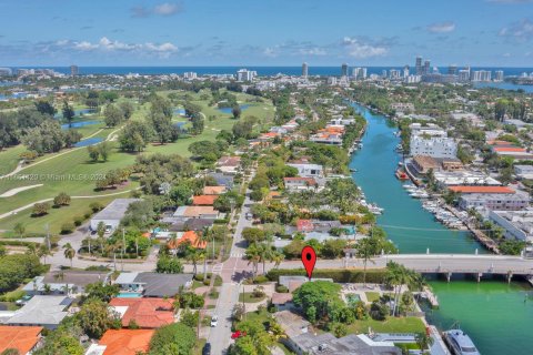 Villa ou maison à vendre à Miami Beach, Floride: 3 chambres, 223.24 m2 № 1391944 - photo 27