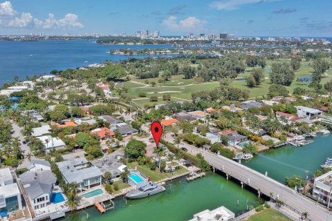 Villa ou maison à vendre à Miami Beach, Floride: 3 chambres, 223.24 m2 № 1391944 - photo 29