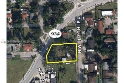 Terreno en venta en Miami, Florida № 607864 - foto 21