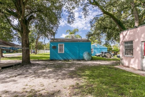 Terreno en venta en Miami, Florida № 607864 - foto 6