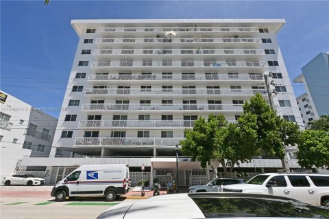 Condominio en venta en Miami Beach, Florida, 1 dormitorio, 60.85 m2 № 1353794 - foto 25