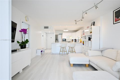 Condominio en venta en Miami Beach, Florida, 1 dormitorio, 60.85 m2 № 1353794 - foto 9