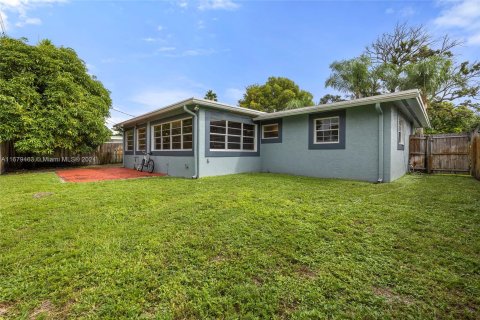 Villa ou maison à vendre à Pembroke Pines, Floride: 3 chambres, 162.76 m2 № 1409131 - photo 16