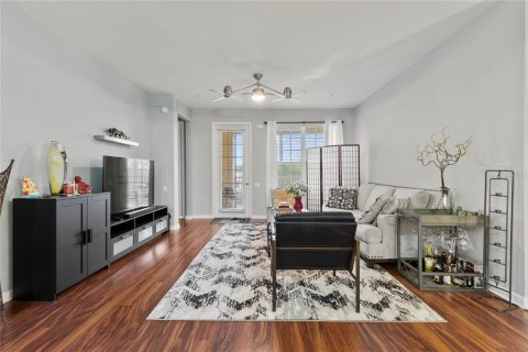 Condominio en venta en Orlando, Florida, 3 dormitorios, 182.27 m2 № 1401039 - foto 3