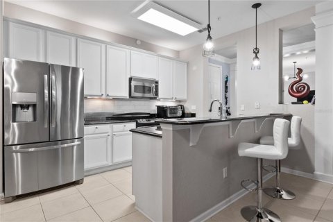 Condo in Orlando, Florida, 3 bedrooms  № 1401039 - photo 6