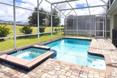 Casa en venta en Davenport, Florida, 6 dormitorios, 310.2 m2 № 1356382 - foto 26