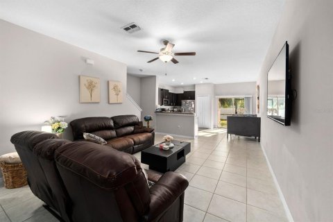 Touwnhouse à vendre à Tampa, Floride: 3 chambres, 151.8 m2 № 1396353 - photo 5