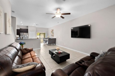 Adosado en venta en Tampa, Florida, 3 dormitorios, 151.8 m2 № 1396353 - foto 7