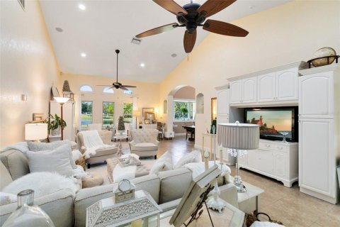 Villa ou maison à vendre à Edgewater, Floride: 4 chambres, 326.55 m2 № 835153 - photo 16