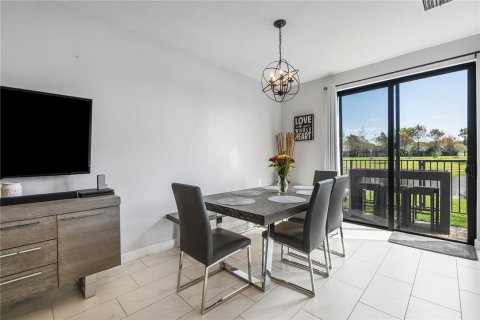 Townhouse in Miami, Florida 3 bedrooms, 155.24 sq.m. № 959421 - photo 24