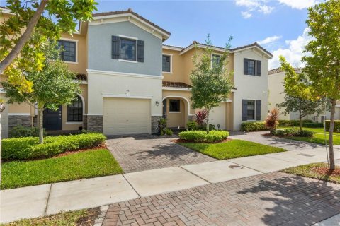 Adosado en venta en Miami, Florida, 3 dormitorios, 155.24 m2 № 959421 - foto 3