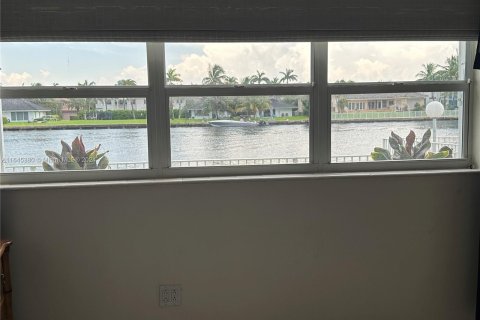 Copropriété à vendre à Hallandale Beach, Floride: 1 chambre, 92.9 m2 № 1328864 - photo 20