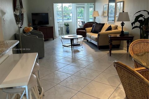 Copropriété à vendre à Hallandale Beach, Floride: 1 chambre, 92.9 m2 № 1328864 - photo 3