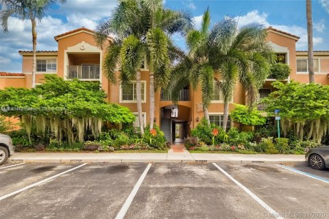 Condominio en venta en Coconut Creek, Florida, 2 dormitorios, 89.84 m2 № 1382038 - foto 13