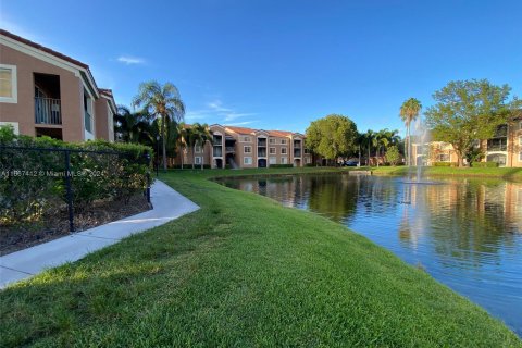 Condo in Coconut Creek, Florida, 2 bedrooms  № 1382038 - photo 21