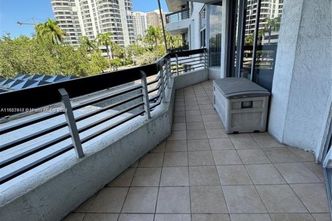 Copropriété à vendre à Aventura, Floride: 2 chambres, 109.72 m2 № 1382040 - photo 13