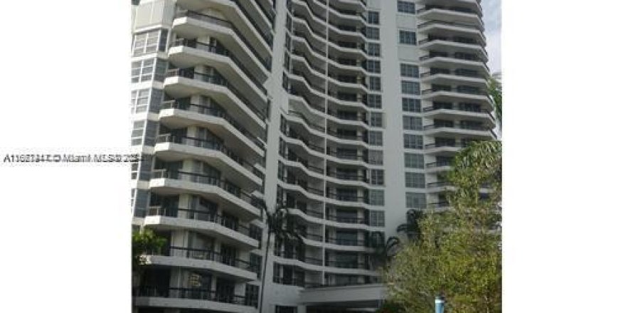 Condo in Aventura, Florida, 2 bedrooms  № 1382040