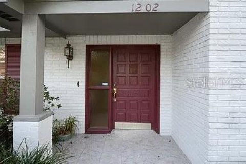 House in Tampa, Florida 3 bedrooms, 161.37 sq.m. № 1347180 - photo 3