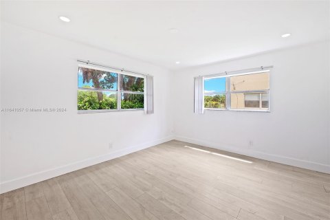 Copropriété à vendre à Deerfield Beach, Floride: 2 chambres, 78.97 m2 № 1321110 - photo 6