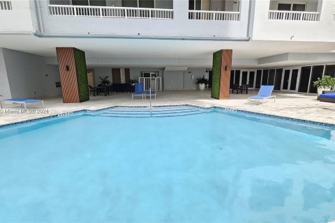 Apartment in Miami, Florida 1 bedroom, 58.53 sq.m. № 1355214 - photo 2