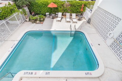 Condo in Miami Beach, Florida, 1 bedroom  № 1355209 - photo 7