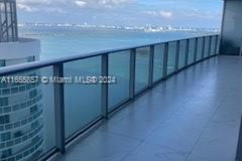 Condo in Miami, Florida, 2 bedrooms  № 1355213 - photo 8