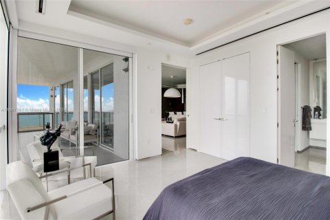 Condo in Miami Beach, Florida, 2 bedrooms  № 1382028 - photo 10