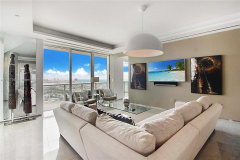 Condo in Miami Beach, Florida, 2 bedrooms  № 1382028 - photo 6