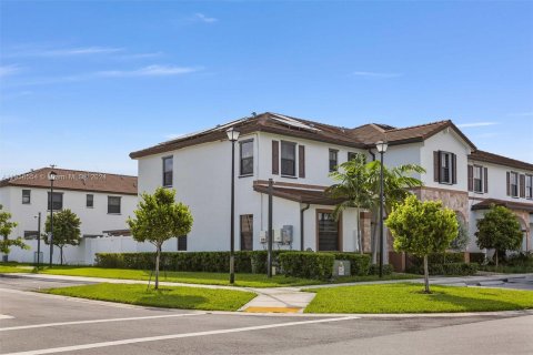 Villa ou maison à vendre à Hialeah, Floride: 3 chambres, 123.75 m2 № 1381932 - photo 1