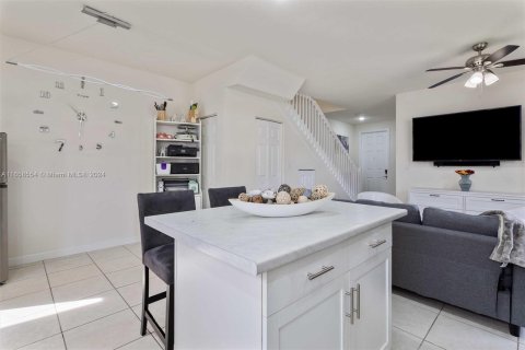 Villa ou maison à vendre à Hialeah, Floride: 3 chambres, 123.75 m2 № 1381932 - photo 6