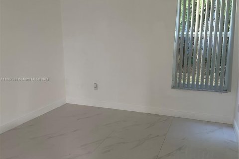 Copropriété à vendre à Miami, Floride: 2 chambres, 89.93 m2 № 1382027 - photo 15