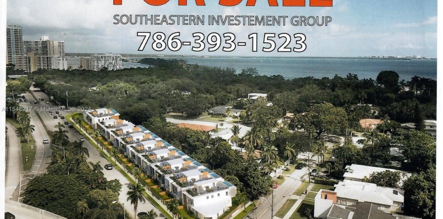 Commercial property in Miami, Florida № 1098499