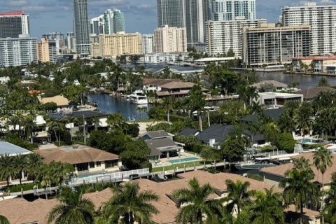 Condo in Aventura, Florida, 3 bedrooms  № 785292 - photo 12