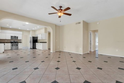 House in Lutz, Florida 5 bedrooms, 381.09 sq.m. № 1285484 - photo 9