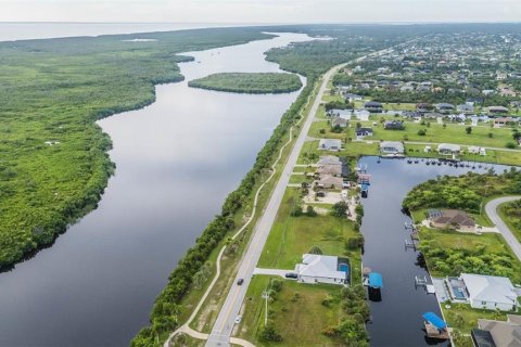 Terreno en venta en Port Charlotte, Florida № 1361572 - foto 9