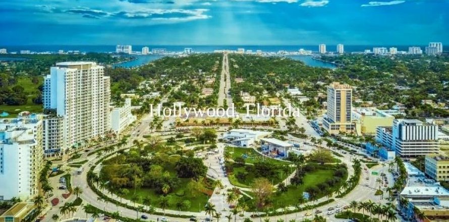 Adosado en Hollywood, Florida 3 dormitorios, 152.36 m2 № 1185372