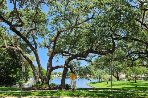 Touwnhouse à vendre à Hollywood, Floride: 3 chambres, 152.36 m2 № 1185372 - photo 25