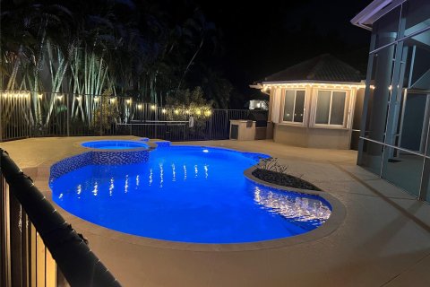 Villa ou maison à vendre à Weston, Floride: 5 chambres, 397.71 m2 № 1132693 - photo 6